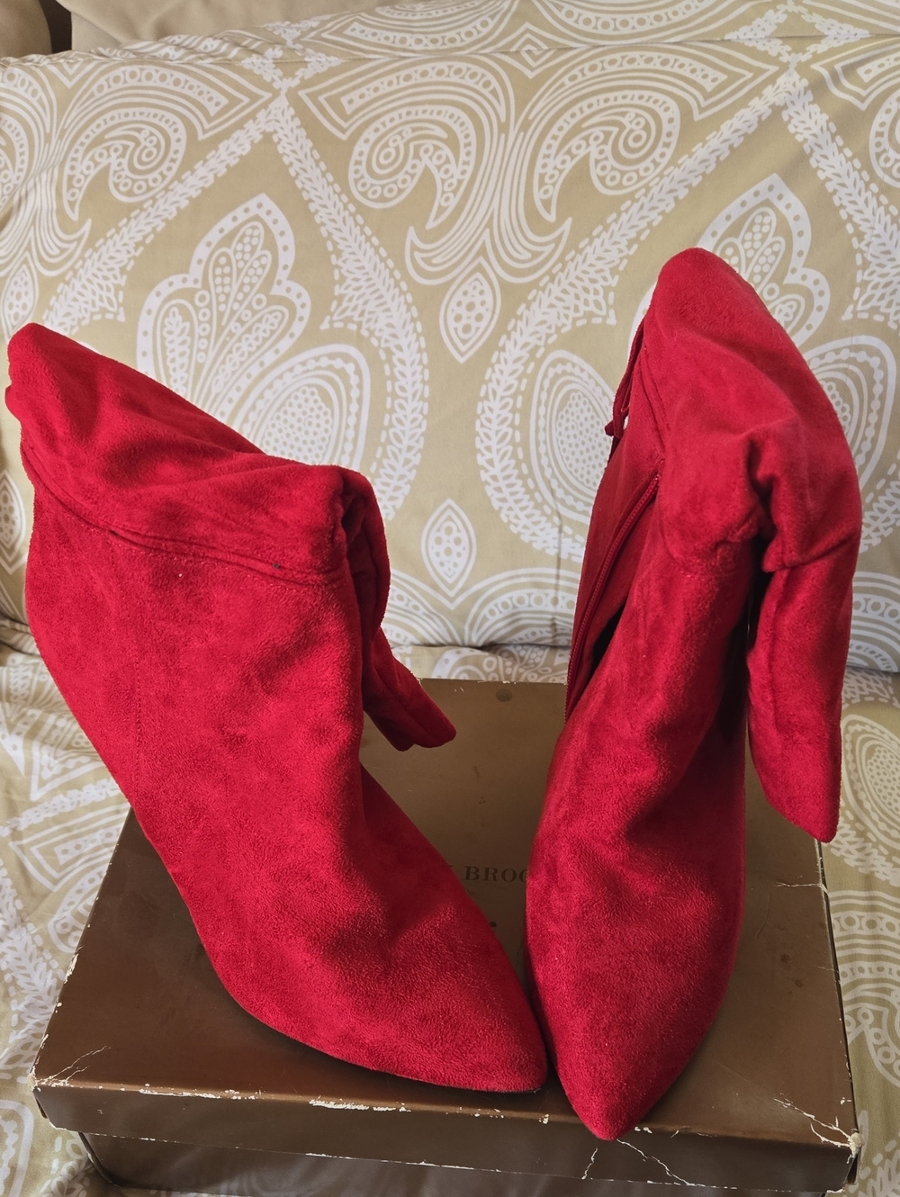 Zigi Soho Red Suede Pointed Toe Heeled Boots